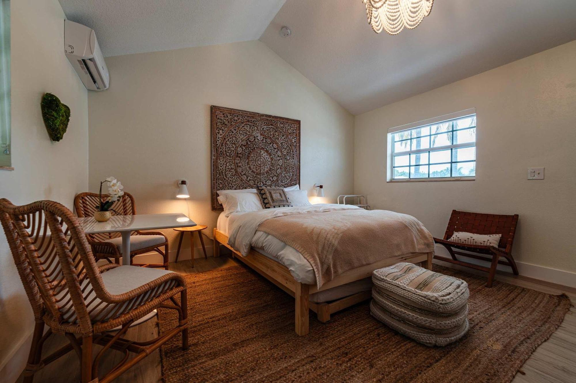 Standard Single Room,1698399217:JPEG